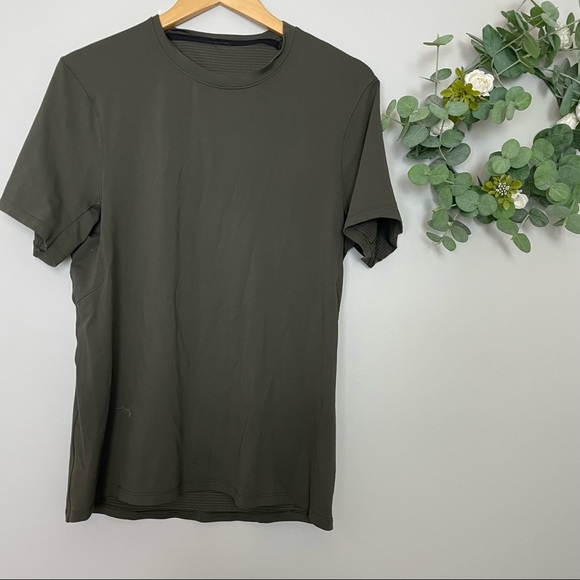 Lululemon Drysense Mesh Short Sleeve 